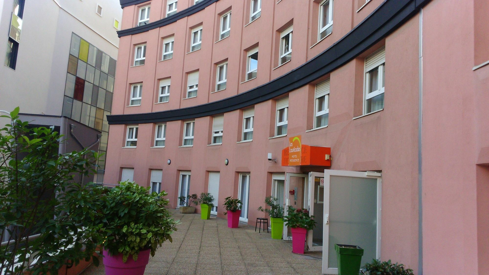 Appart'Hotel Laureades Clermont-Ferrand Centre Jaude Ngoại thất bức ảnh